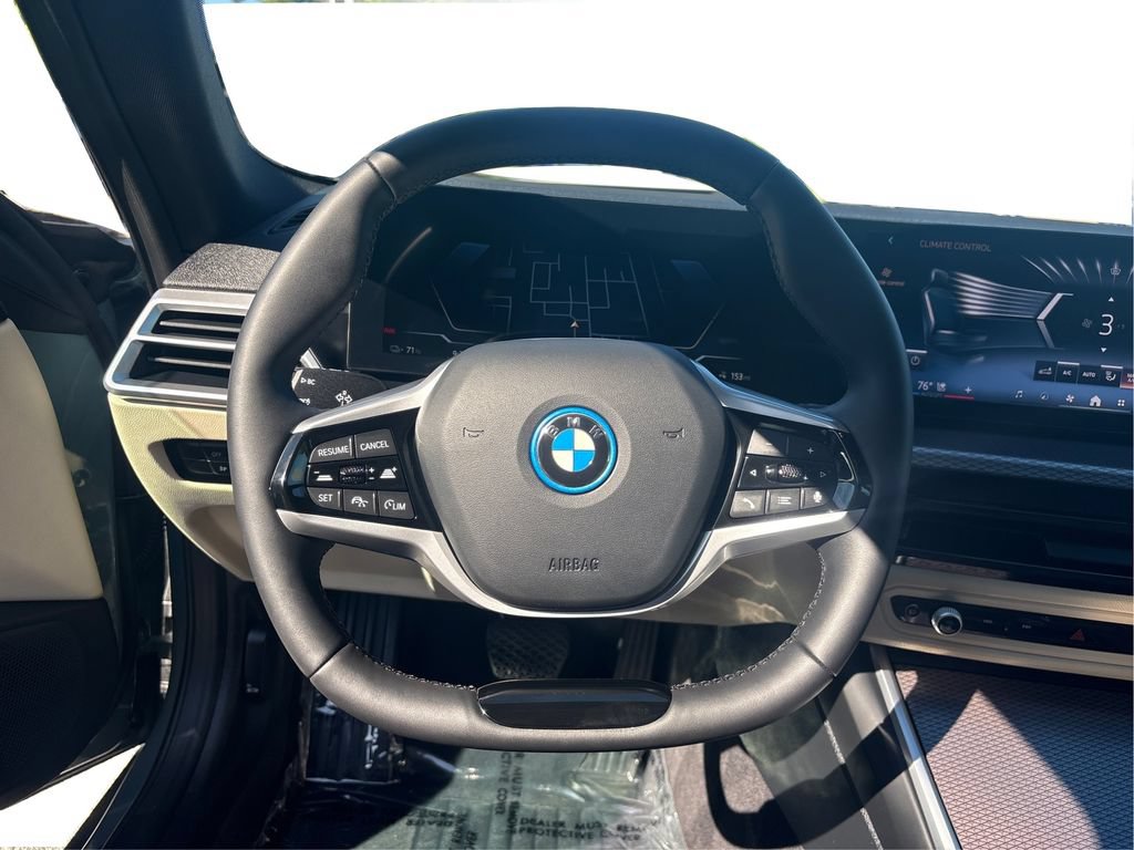 Used 2026 BMW i4 xDrive40i AWD/4WD image 18
