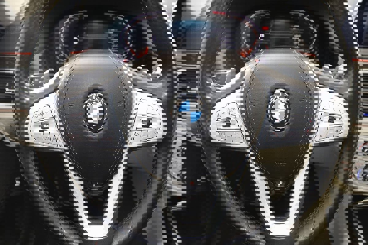 Used 2020 BMW 740i xDrive w/ Cold Weather Package image 45