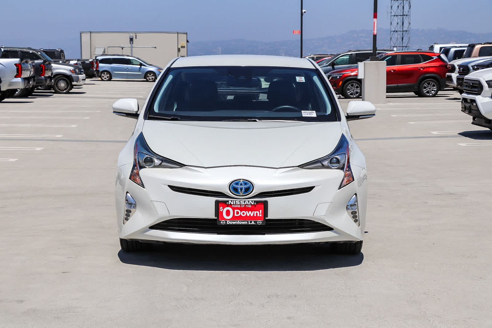 Used 2017 Toyota Prius Four Touring w/ Preferred Accessory Package FWD image 2