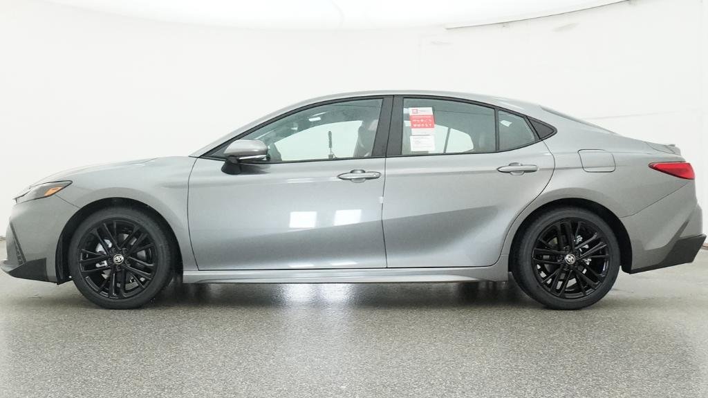 New 2026 Toyota Camry SE image 5