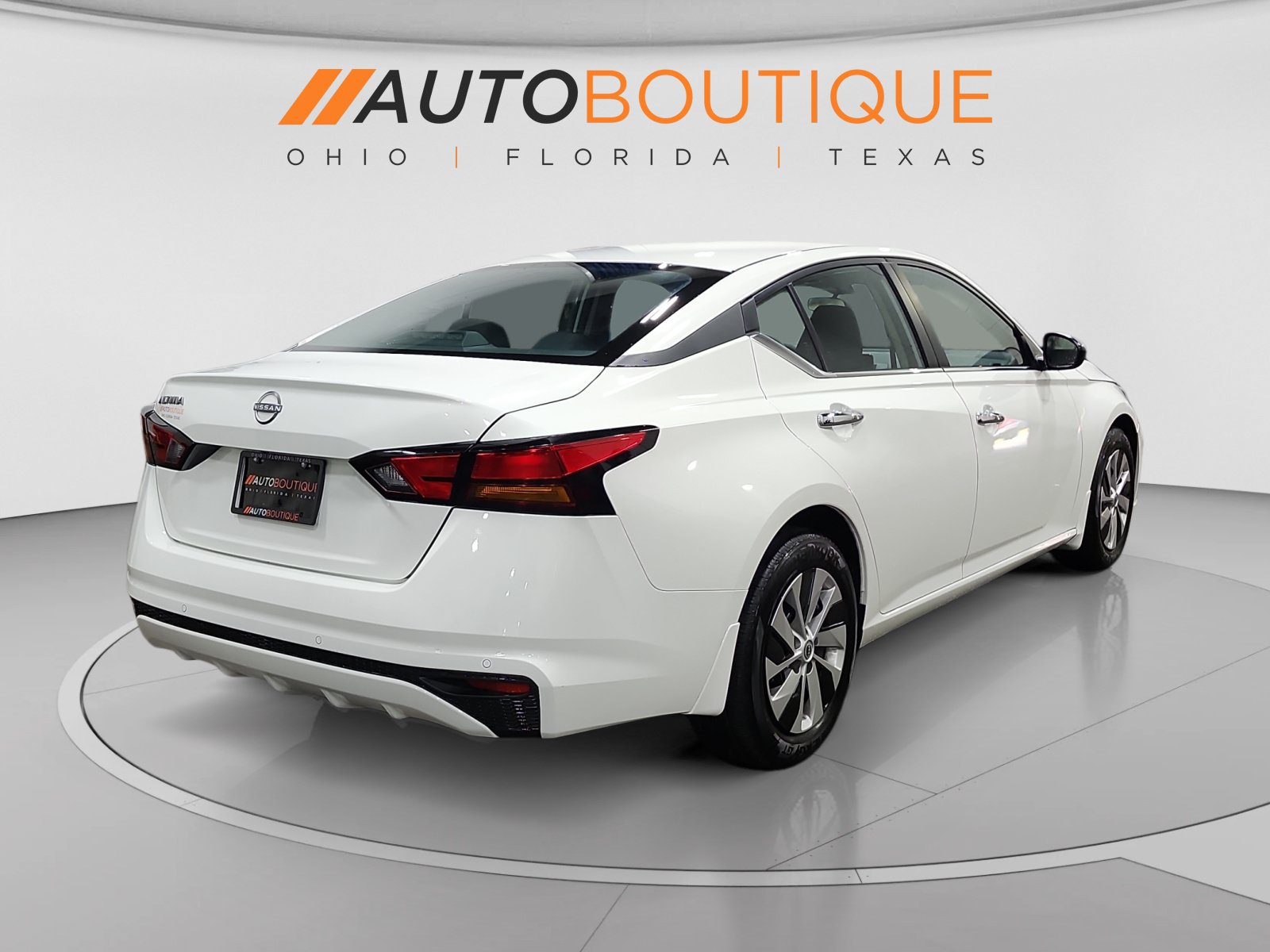 Used 2024 Nissan Altima 2.5 S FWD image 5