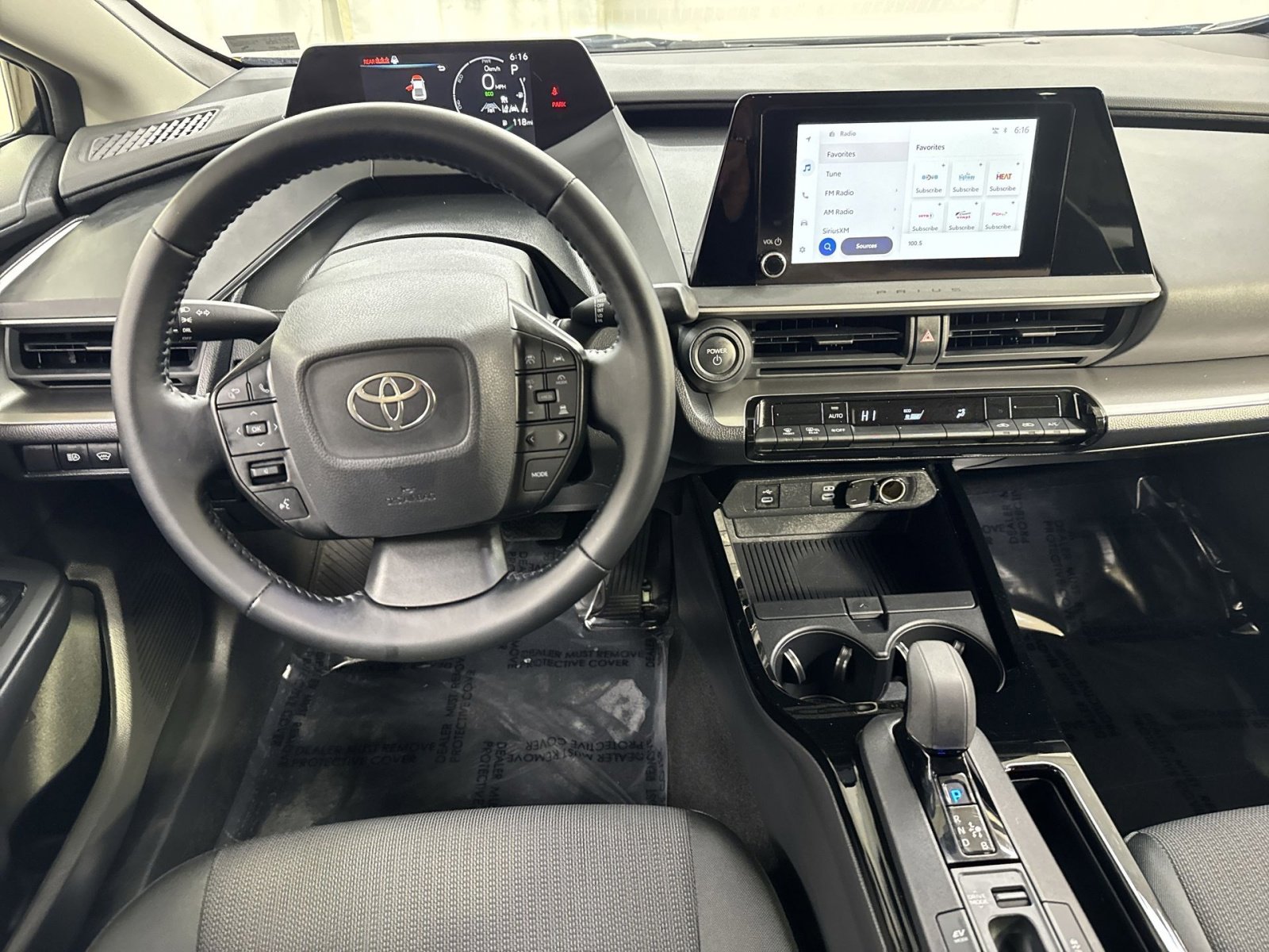 Used 2025 Toyota Prius LE image 26