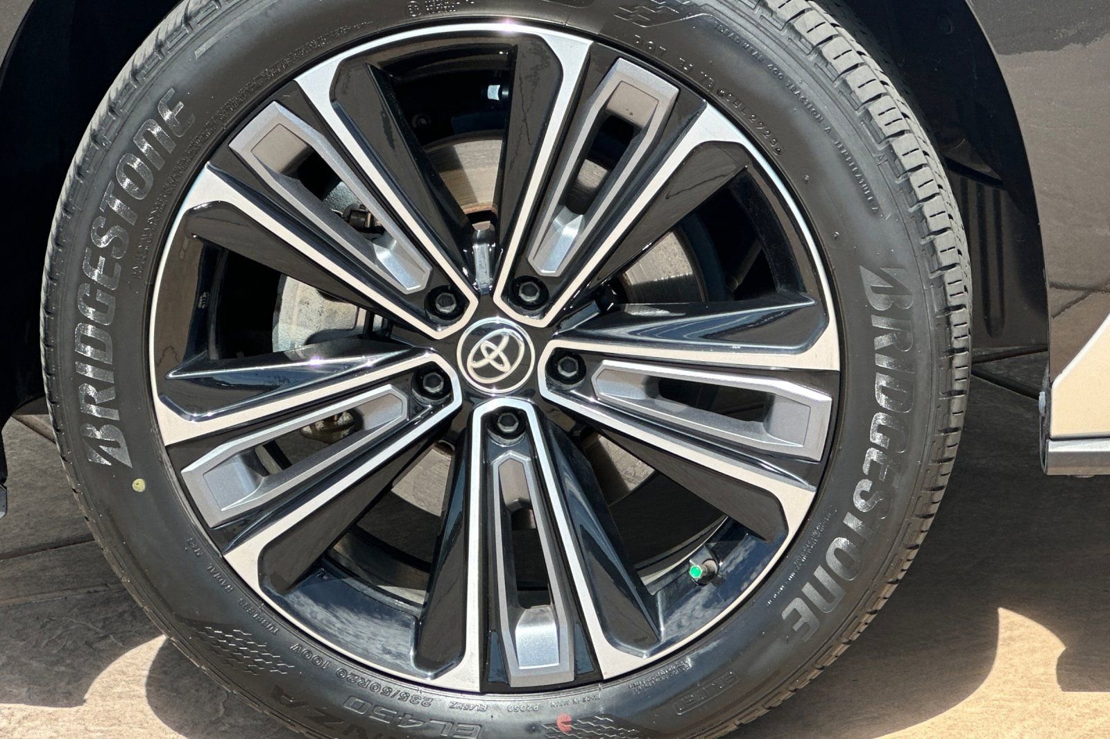 Certified 2023 Toyota bZ4X Limited image 33