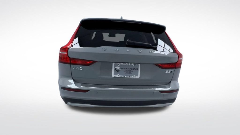 Used 2026 Volvo V60 B5 Cross Country Plus w/ Protection Package Premier AWD/4WD image 7