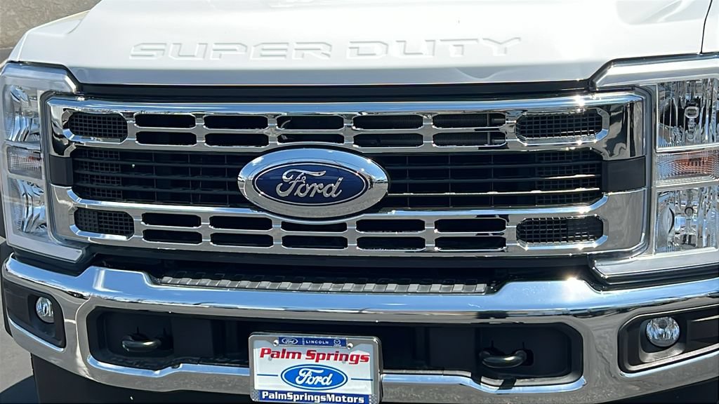 New 2024 Ford F450 XL w/ XL Chrome Package RWD image 3
