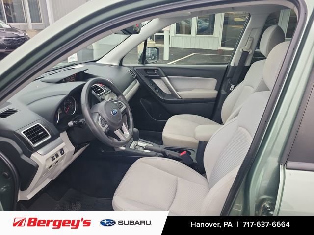 Used 2018 Subaru Forester 2.5i Premium w/ All-Weather Package image 11