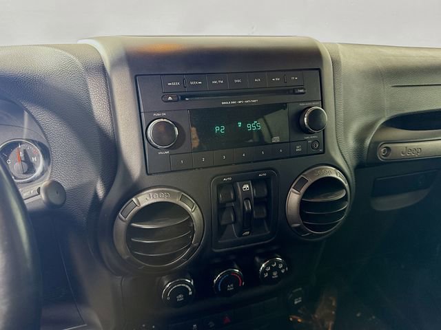 Used 2018 Jeep Wrangler Unlimited Sport S image 12