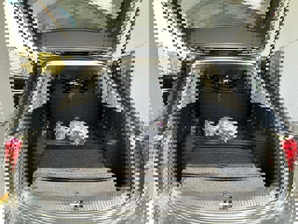 Used 2023 Volkswagen Tiguan S FWD image 9