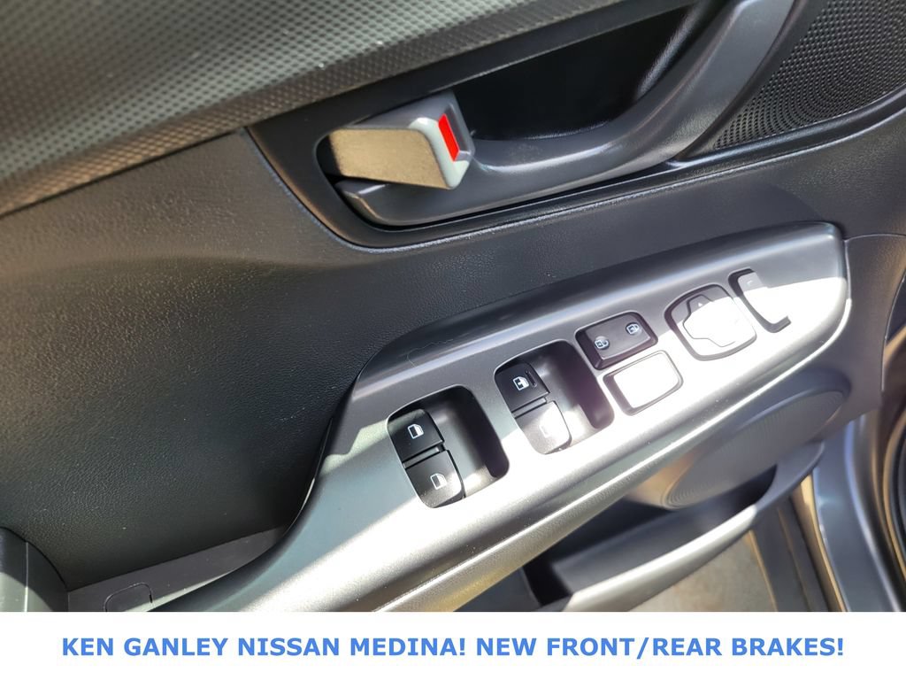 Used 2022 Hyundai Kona SE AWD/4WD image 36
