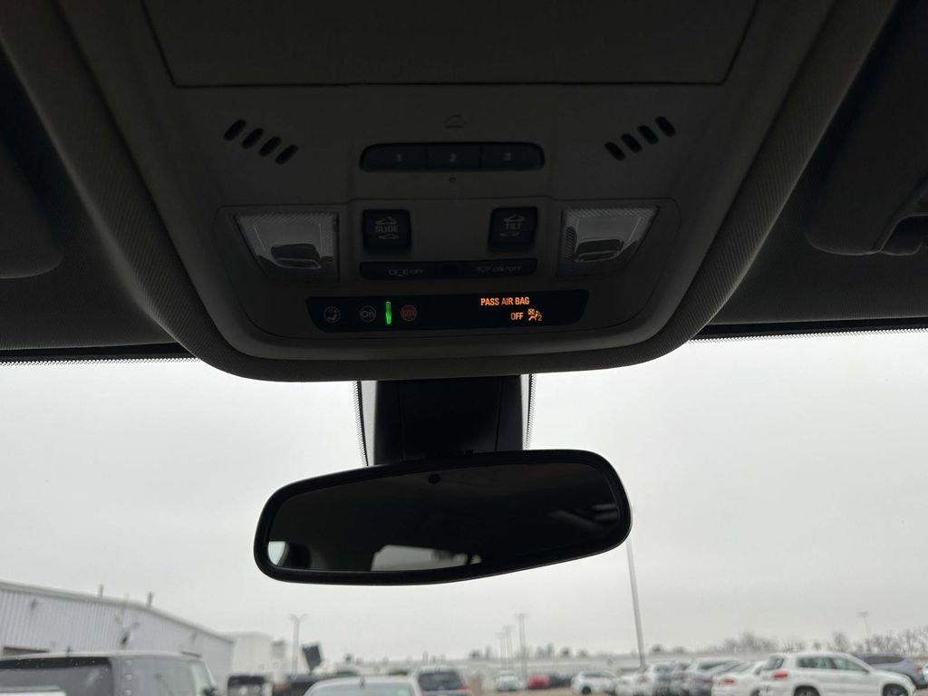 Certified 2022 GMC Acadia AT4 w/ Preferred Package image 33