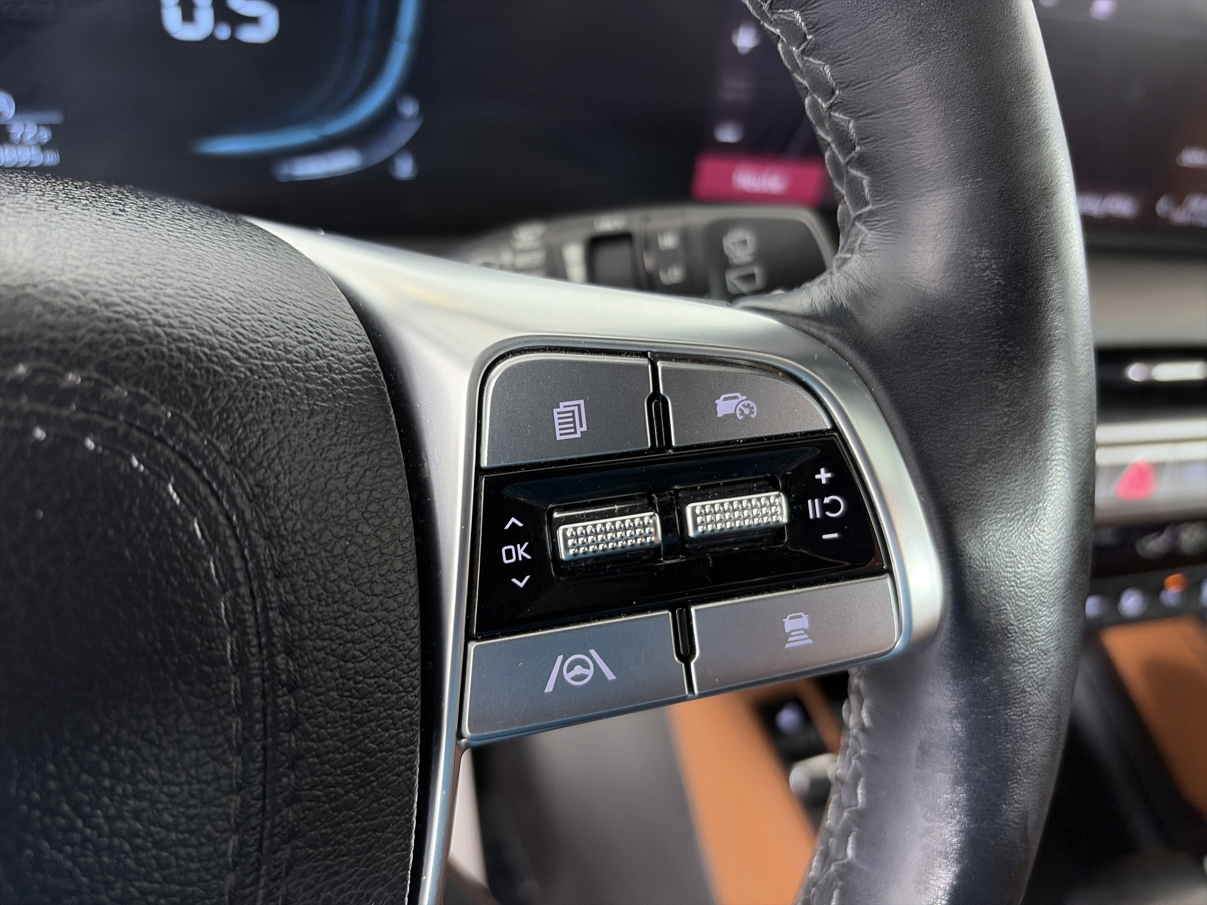 Used 2024 Kia Telluride EX X-Line image 37