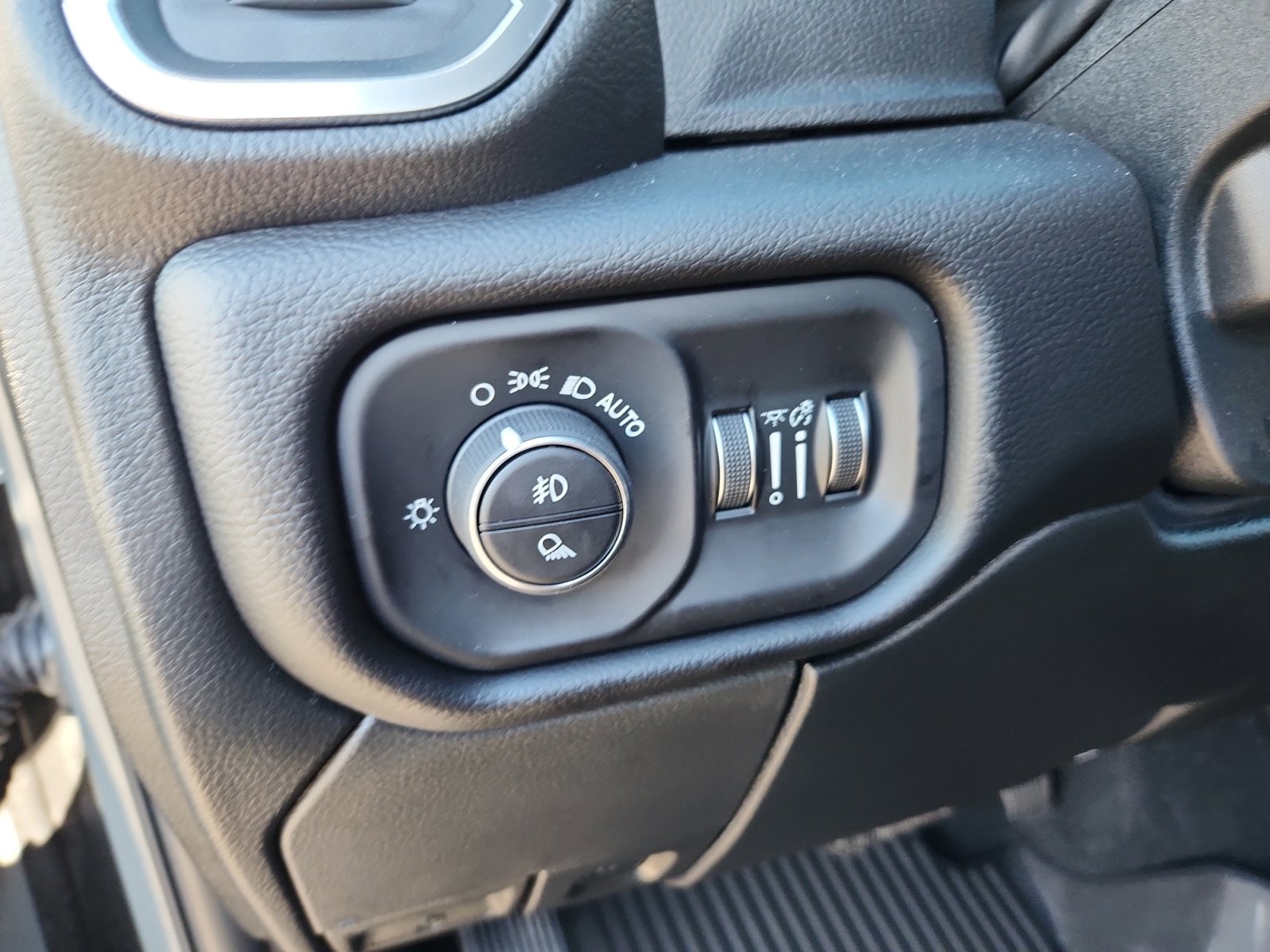 New 2026 RAM 3500 Laramie w/ Night Edition image 31