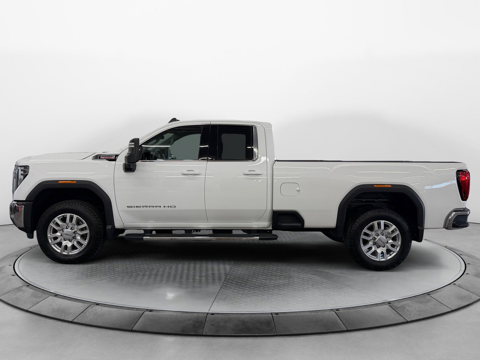 Used 2024 GMC Sierra 2500 SLE w/ SLE Convenience Package AWD/4WD image 3