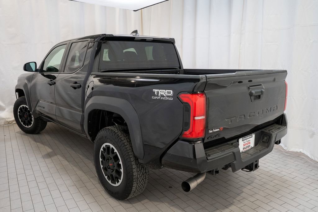 Certified 2024 Toyota Tacoma TRD Off-Road image 3