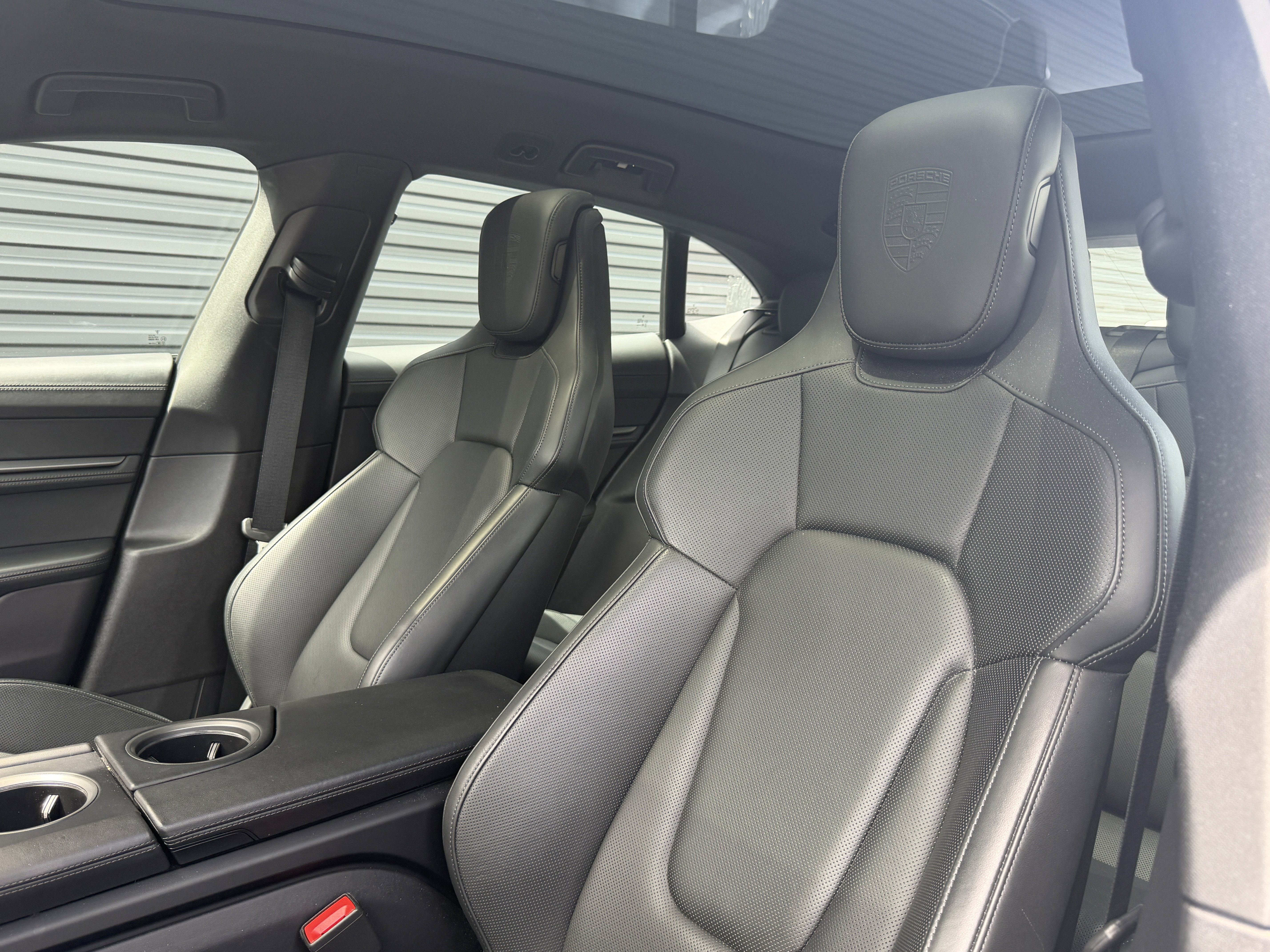 Used 2023 Porsche Taycan 4 Cross Turismo image 5