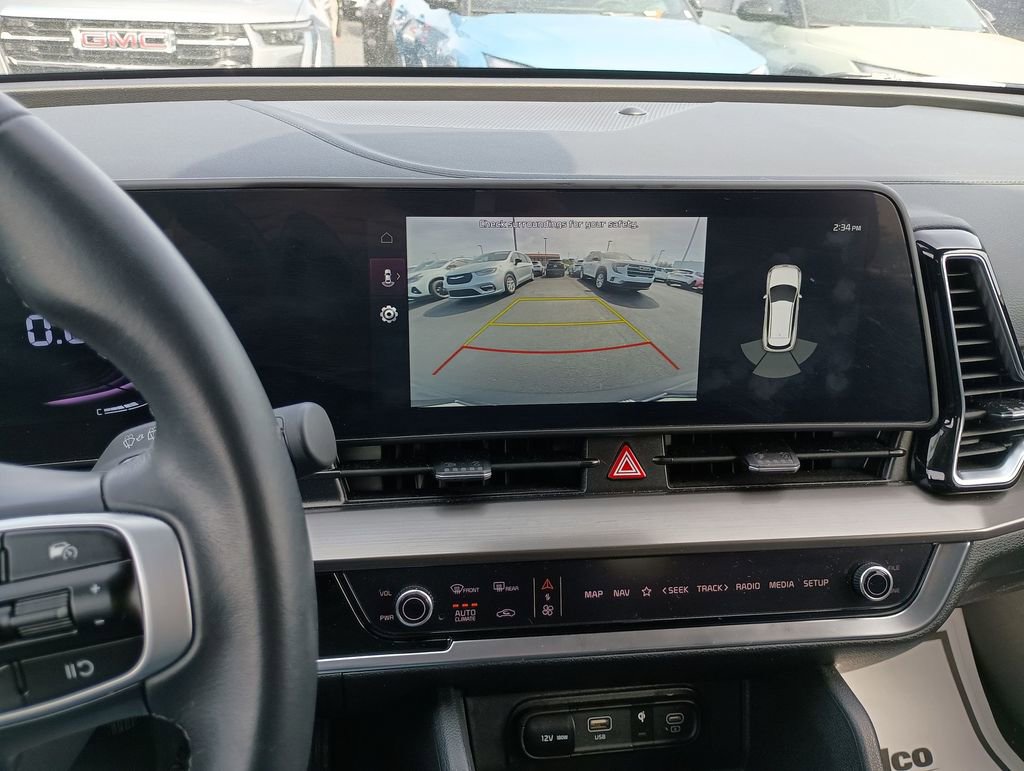 Used 2025 Kia Sportage EX image 23