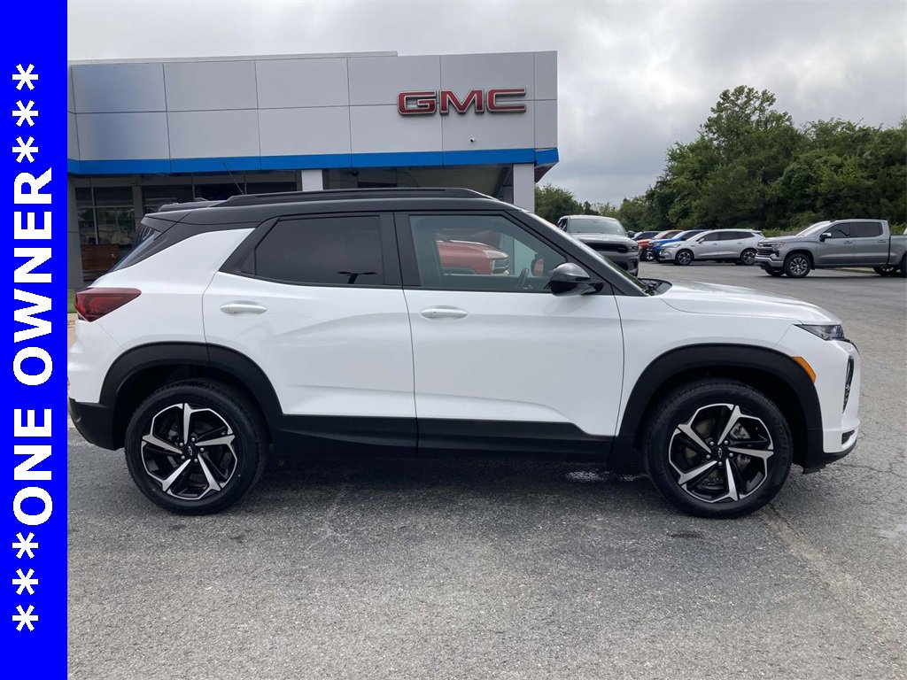 Used 2023 Chevrolet TrailBlazer RS image 2