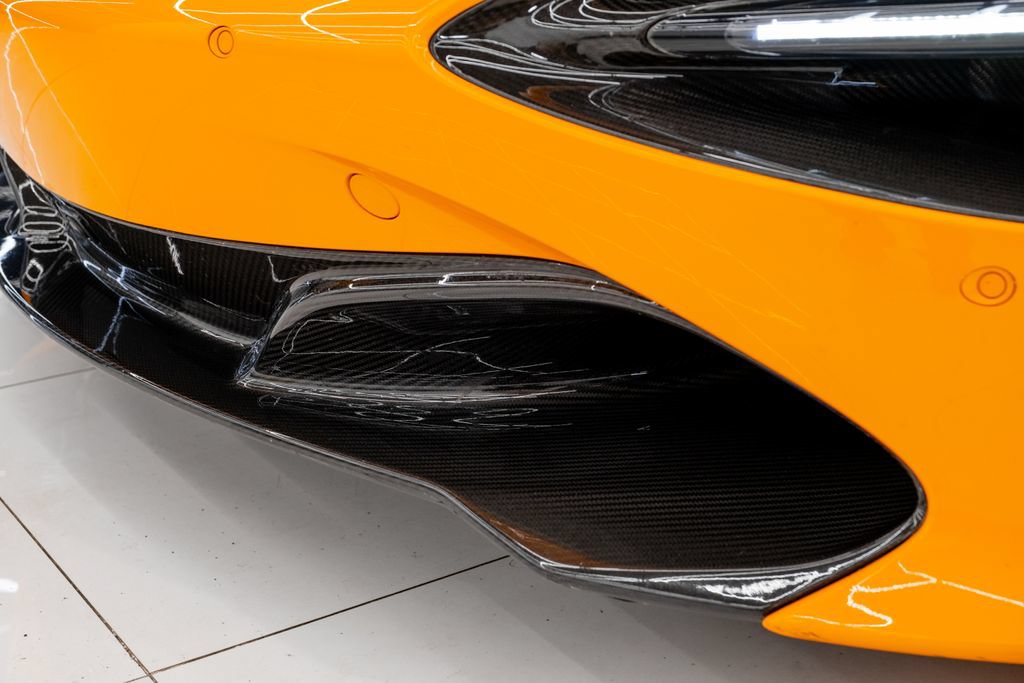 Used 2020 McLaren 720S Spider RWD image 10