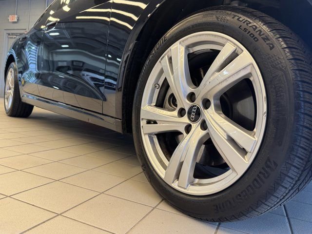 Used 2025 Audi A5 2.0T Premium w/ Convenience Package AWD/4WD image 9