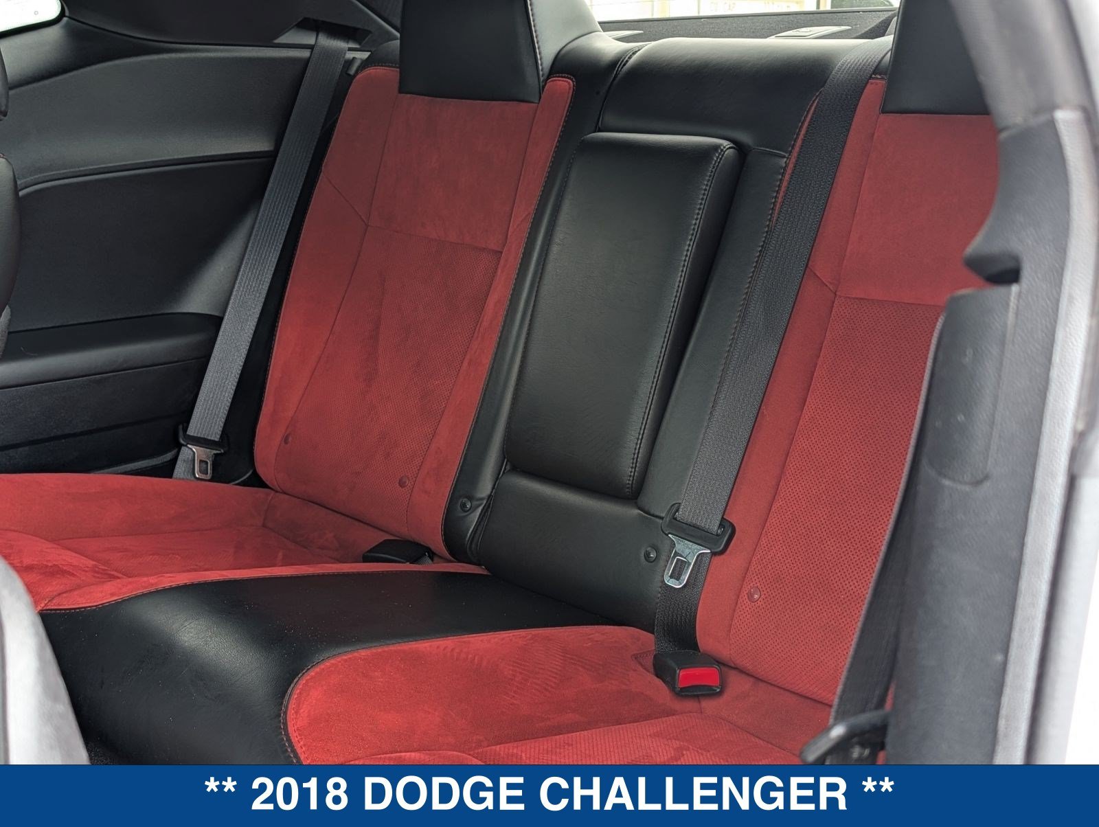 Used 2018 Dodge Challenger R/T Plus RWD image 17