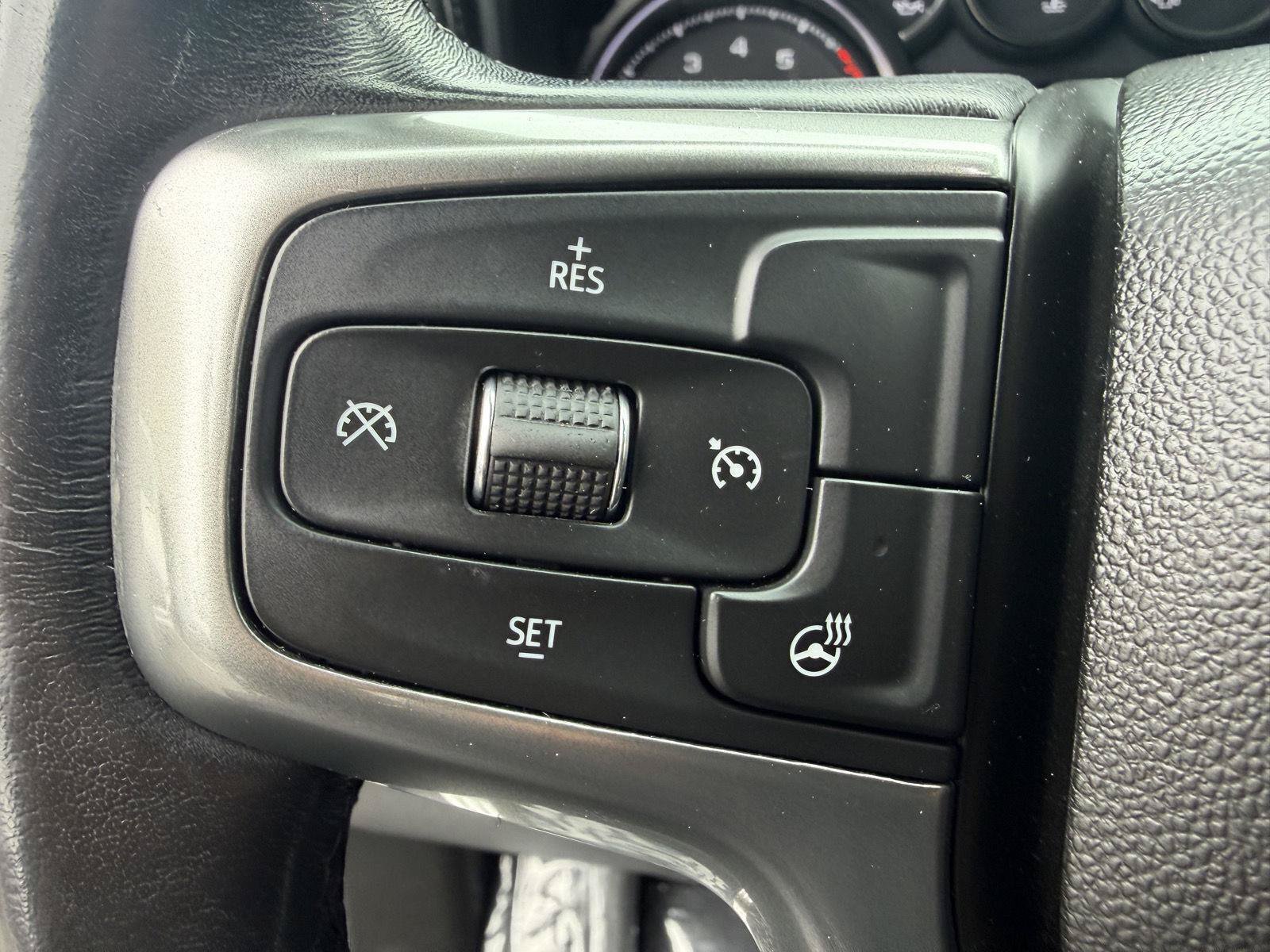 Used 2022 Chevrolet Silverado 1500 LTZ AWD/4WD image 17