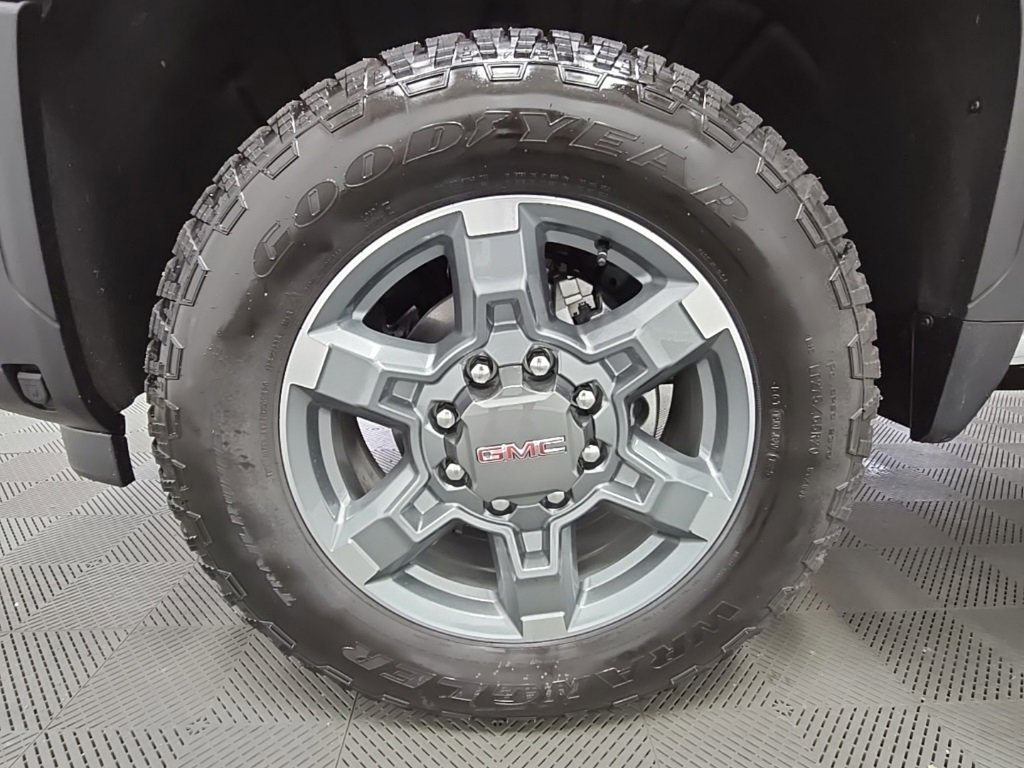 New 2025 GMC Sierra 2500 SLT image 47