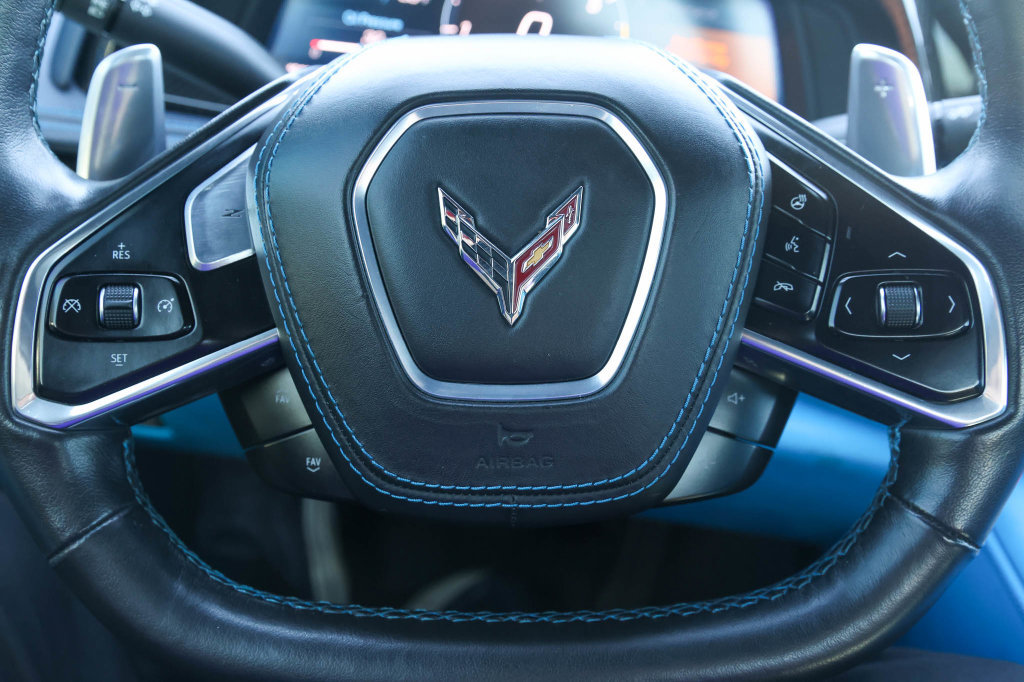 Used 2022 Chevrolet Corvette Stingray Premium Conv w/ Z51 Performance Package RWD image 34