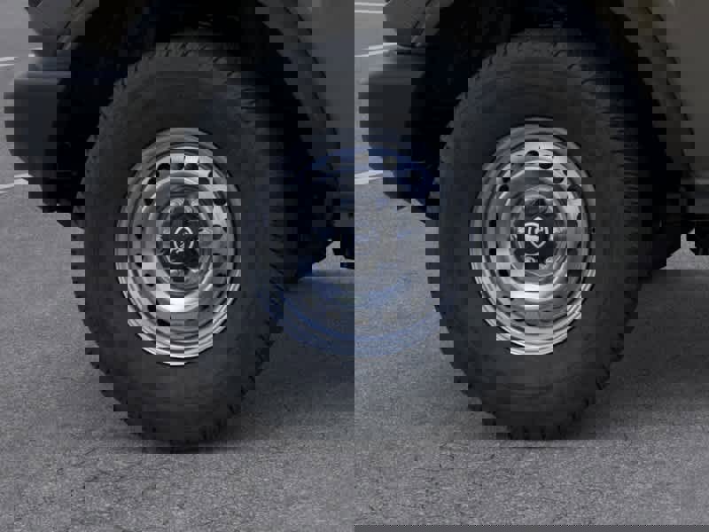 New 2025 Ford Bronco 4-Door image 21