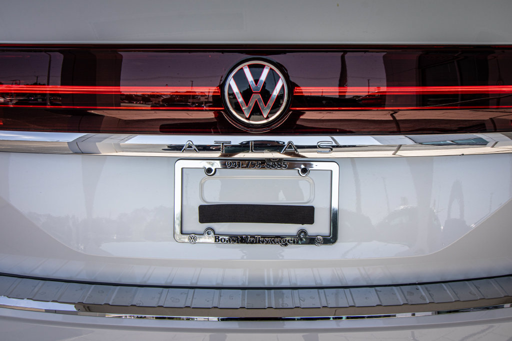 New 2026 Volkswagen Atlas SE FWD image 14