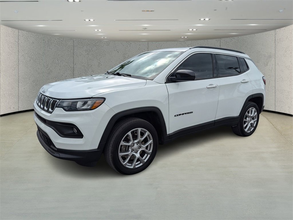 Certified 2024 Jeep Compass Latitude image 7