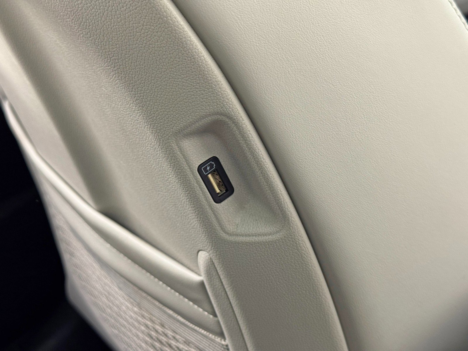 Used 2022 Kia Sorento SX image 32