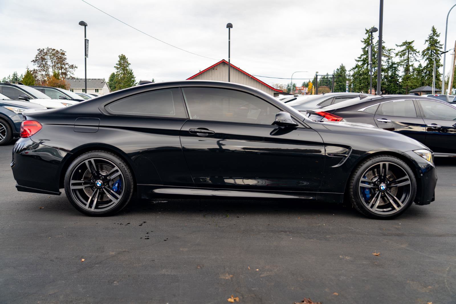 Used 2018 BMW M4 Coupe RWD image 11