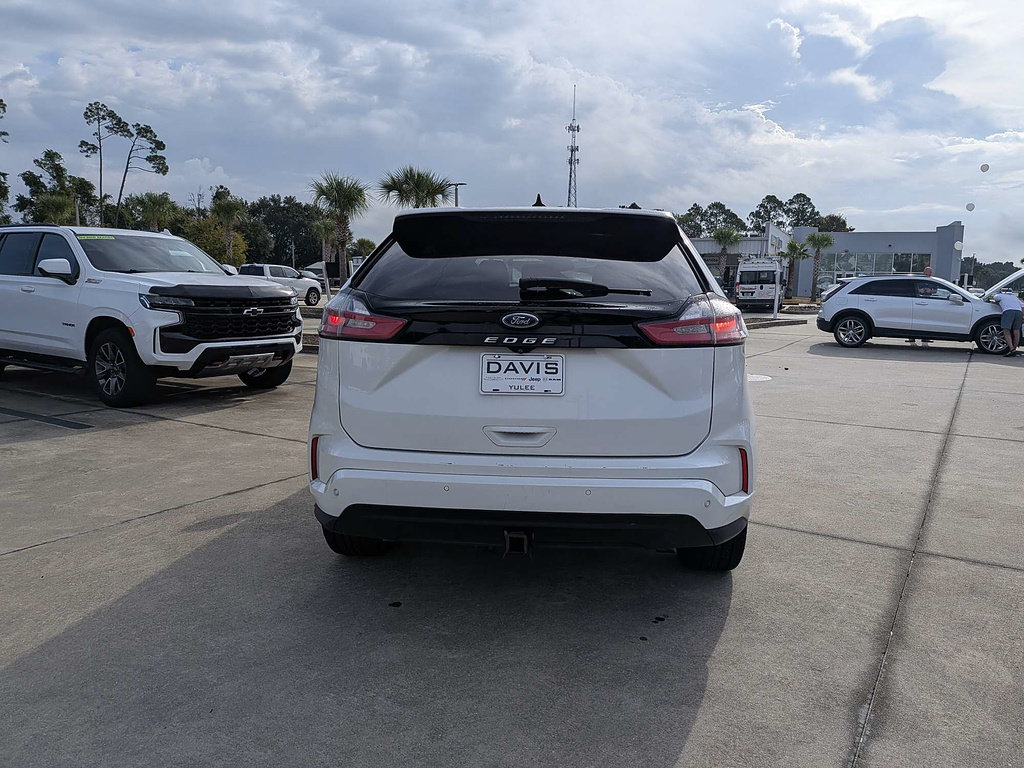 Used 2022 Ford Edge ST-Line w/ Class II Trailer Tow Package AWD/4WD image 4