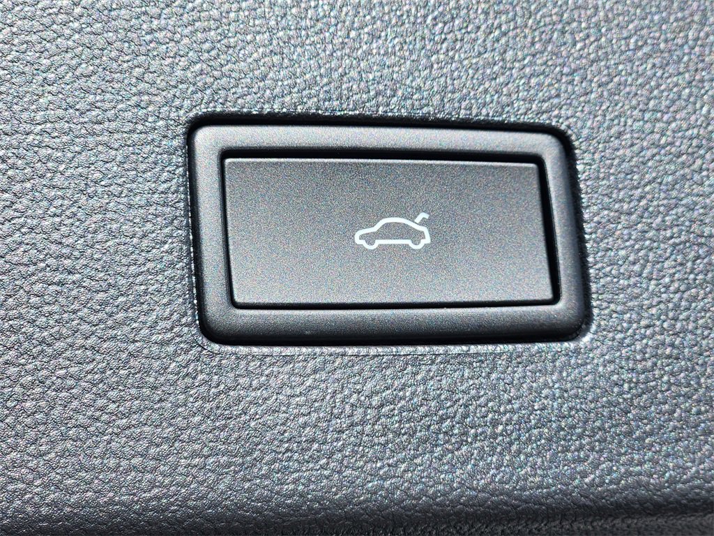 New 2026 Volkswagen Atlas SEL Premium R-Line image 25