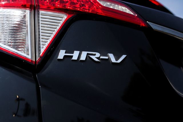 Used 2020 Honda HR-V LX image 16
