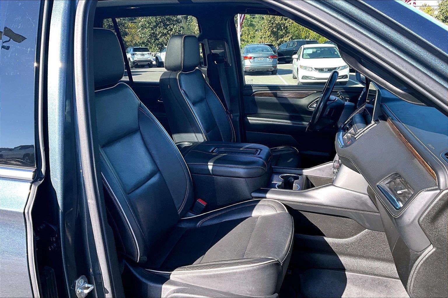 Used 2021 Chevrolet Tahoe Premier w/ Premium Package AWD/4WD image 7