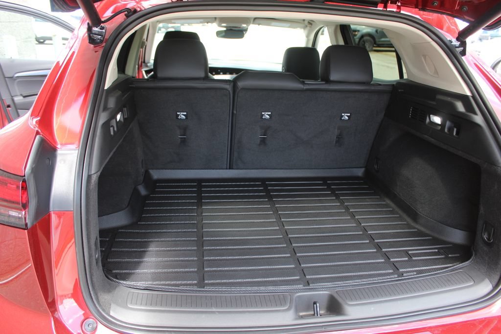 Used 2023 Buick Envision Essence FWD image 17