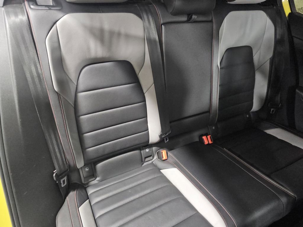 Used 2022 Volkswagen GTI Autobahn image 31