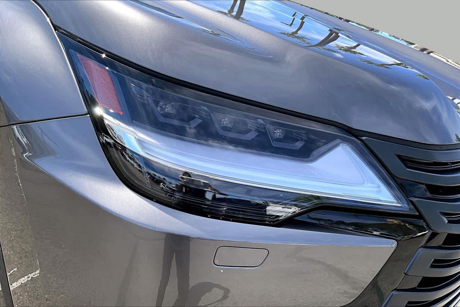 Used 2024 Lexus LX 600 4WD w/ Appearance Package image 26