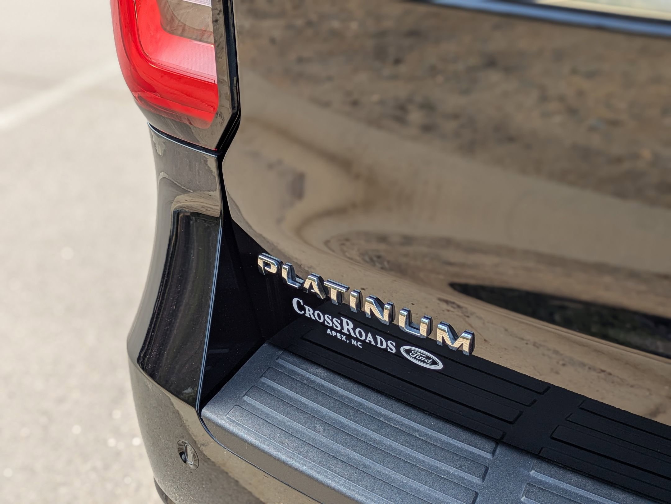 Certified 2024 Ford Expedition Platinum image 34