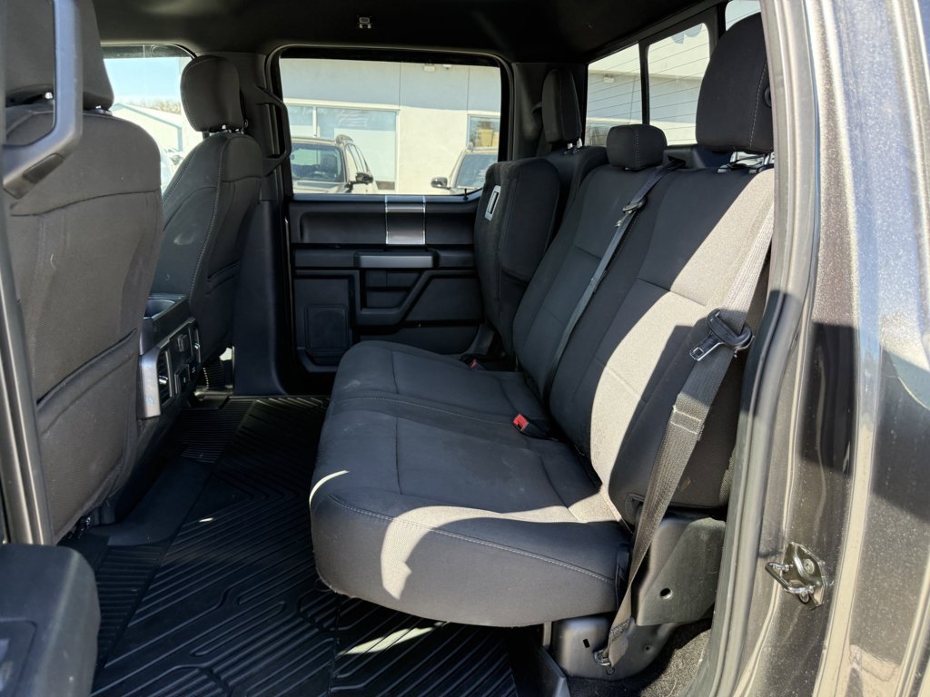 Used 2018 Ford F150 XLT w/ Equipment Group 302A Luxury AWD/4WD image 14