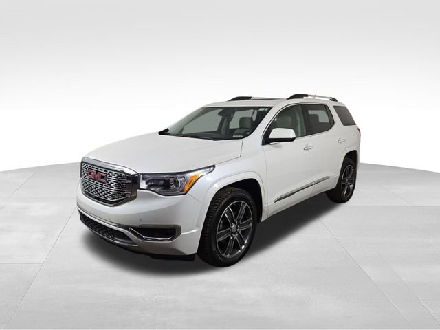 Used 2017 GMC Acadia Denali w/ Technology Package image 2