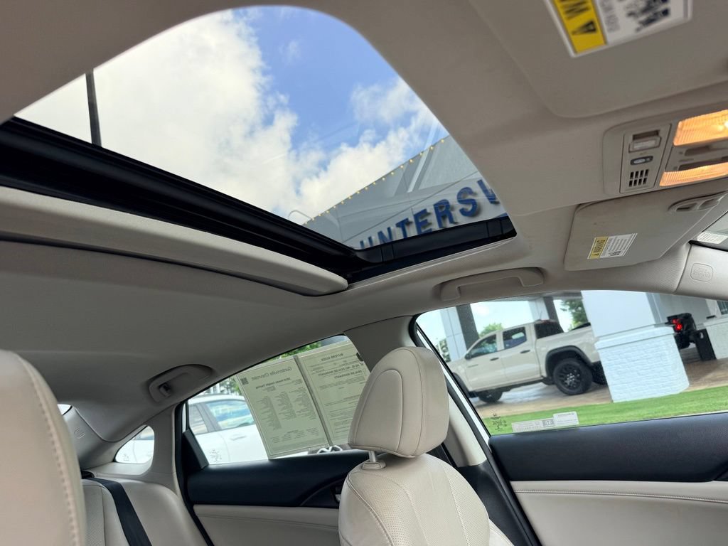 Used 2019 Honda Insight Touring image 7