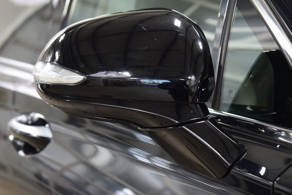 Used 2020 Hyundai Santa Fe SEL w/ Convenience + Premium Package image 16