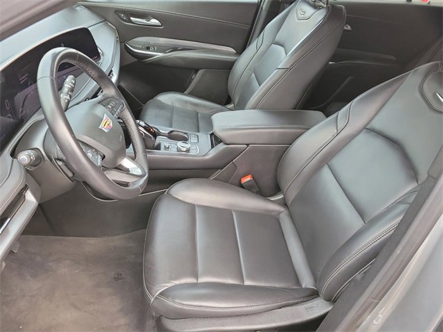 Used 2025 Cadillac XT4 Premium Luxury image 13