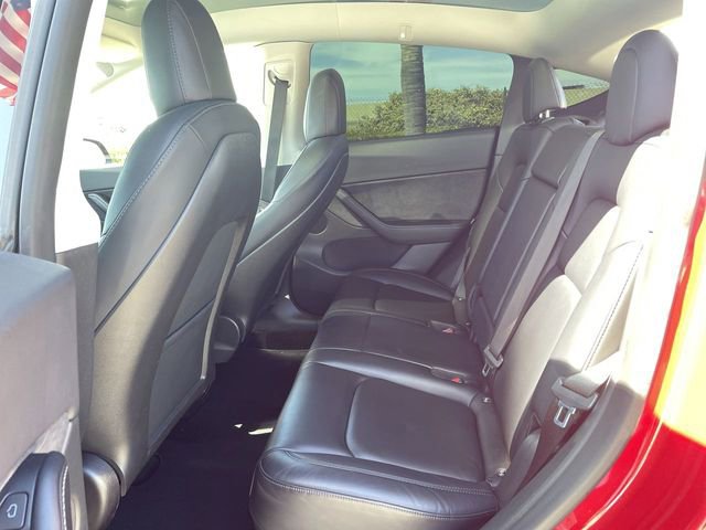 Used 2022 Tesla Model Y Long Range image 26