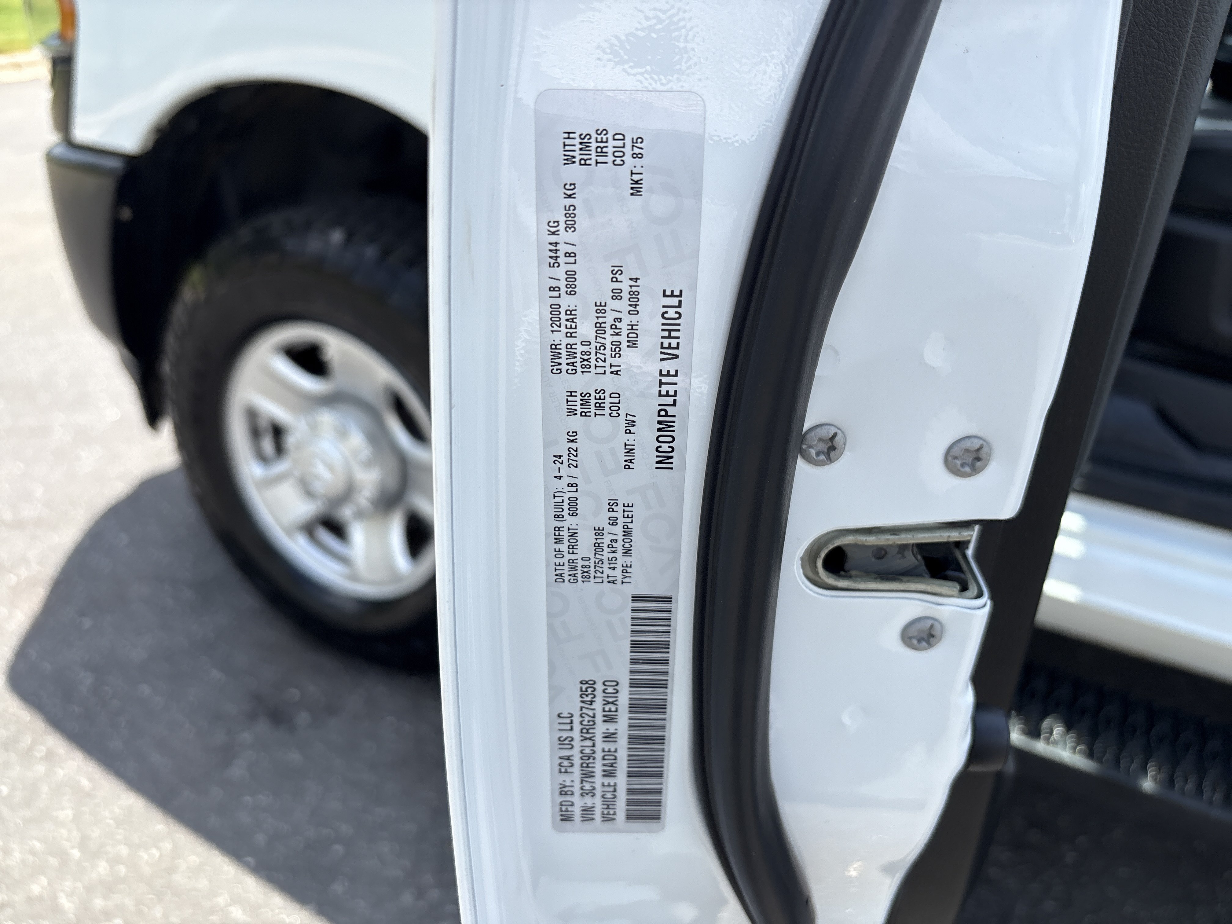 Used 2024 RAM 3500 Tradesman w/ Safety Group AWD/4WD image 35