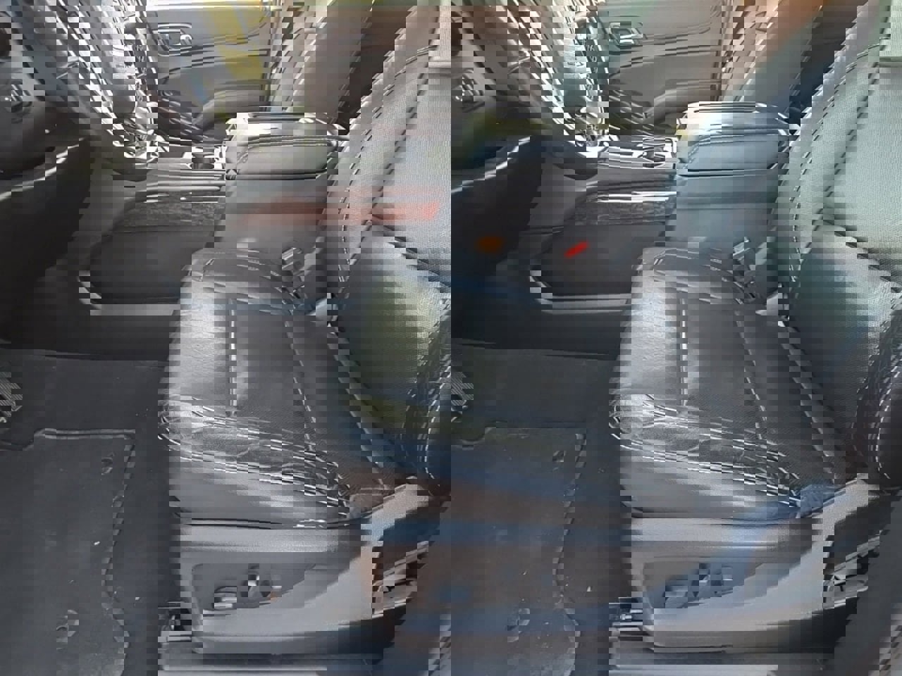 Used 2020 GMC Yukon XL SLT image 13