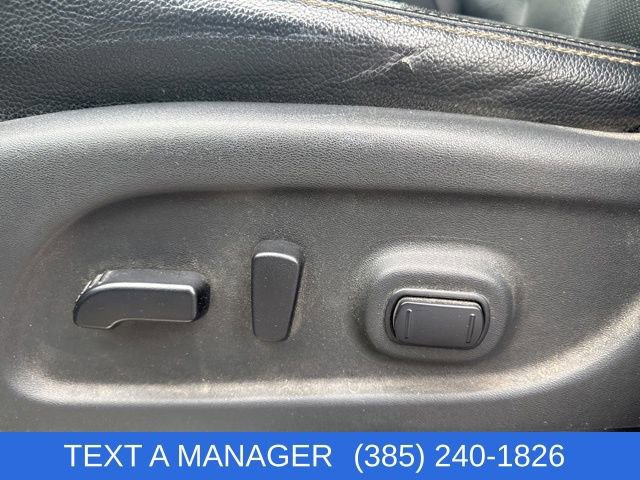 Used 2018 Nissan Titan SL w/ Chrome Package image 16