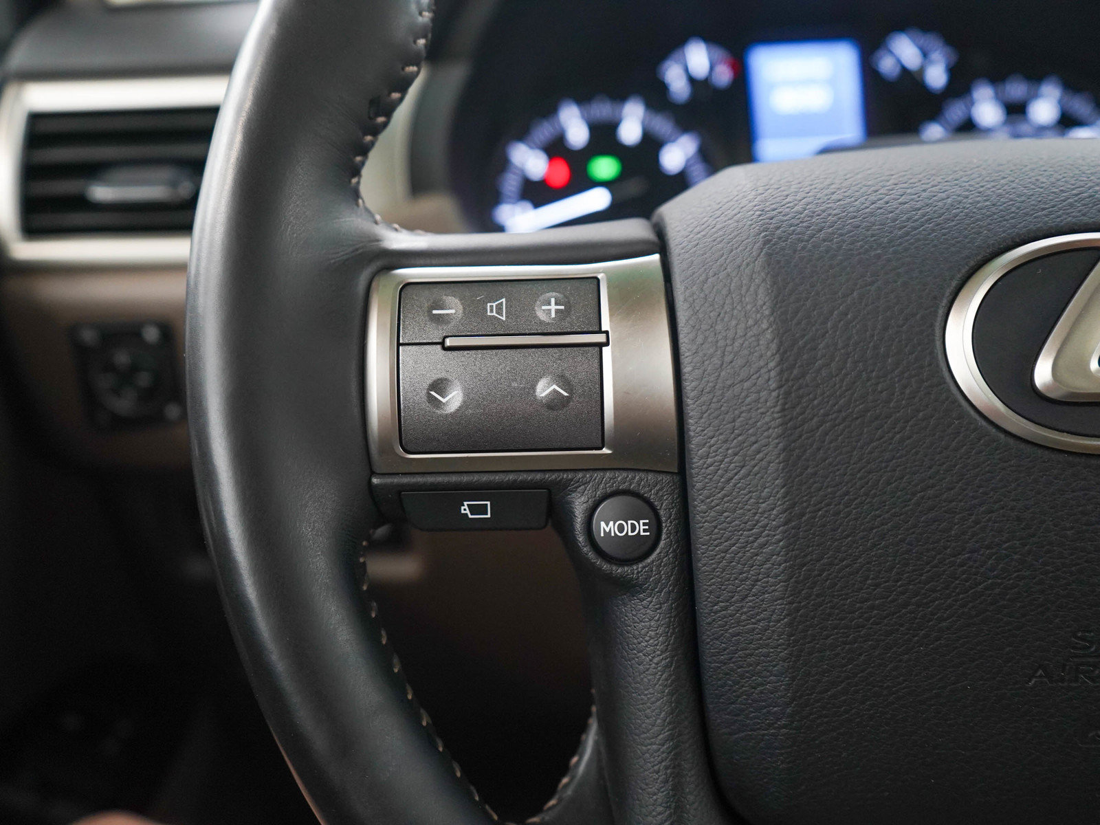 Used 2019 Lexus GX 460 Luxury AWD/4WD image 24